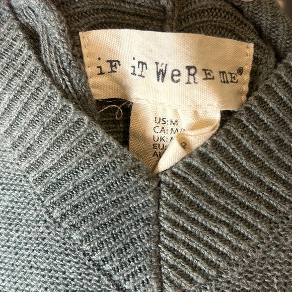 Size Medium Long Sweater. Low cut criss crossed back - Picture 4 of 6